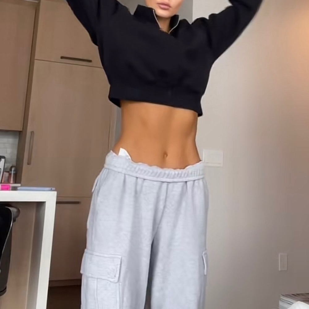 Aritzia TNA Cargo Sweats